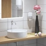 Tork (S2) მინი დისპენსერი თხევადი საპნისთვის (თეთრი, შავი) - Image 4